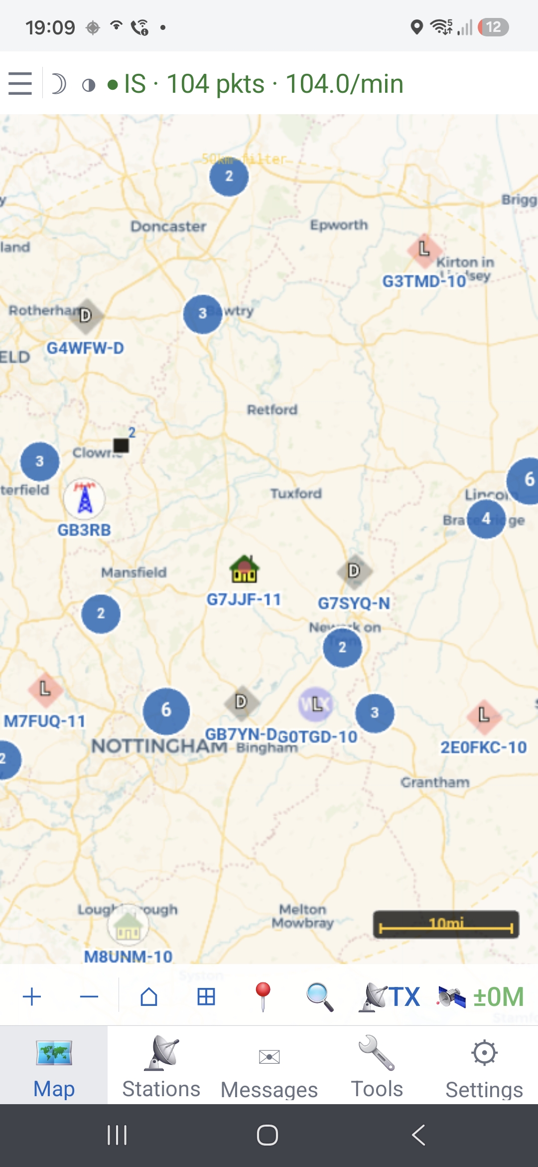 Live map showing APRS stations and their trails